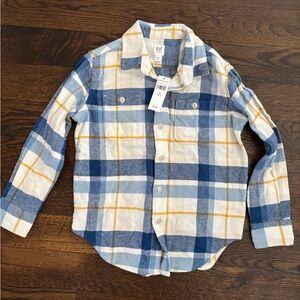 GAP Blue and White Button Down Shirt Classic Plaid Design